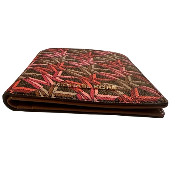 MICHAEL Michael Kors Logo Bedford Medium Travel Passport Wallet NEW - Picture 6 of 12